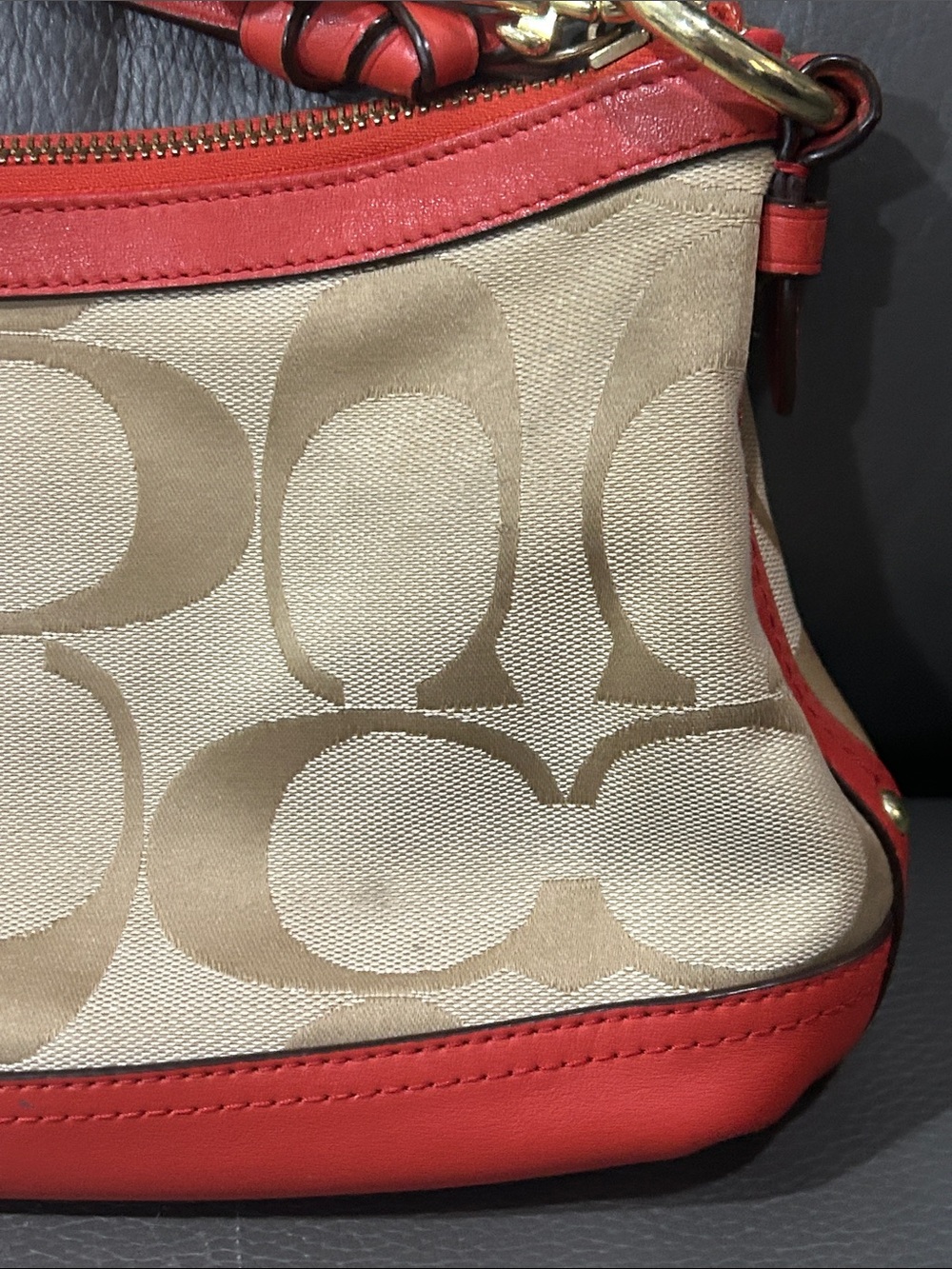 Coach Signature Hobo crossbody bag GUC - Picture 11 of 16